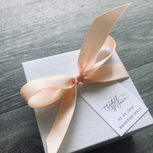 Load image into Gallery viewer, Luxury Wedding Favour Tags
